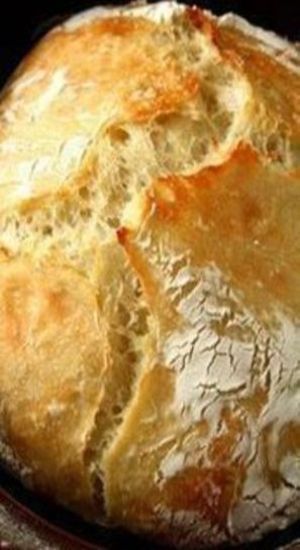 Crusty Italian Bread Recipe, Crusty Bread Recipe, Food Sandwiches, Italian Bread Recipes, A Loaf Of Bread, Bread Maker Recipes, Homemade Bread Recipes Easy, Artisan Bread Recipes, Herb Recipes