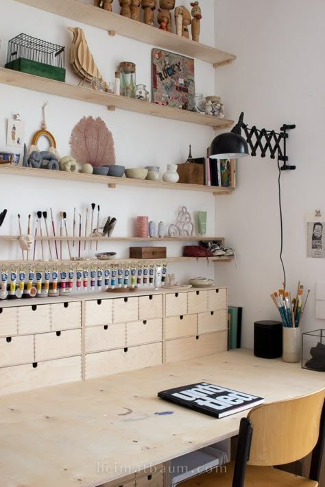 Home Art Studios, Studio At Home, Art Studio Space, Art Studio Organization, Art Studio Design, Art Studio Room, Art Studio At Home, Studio Room, Tables Diy