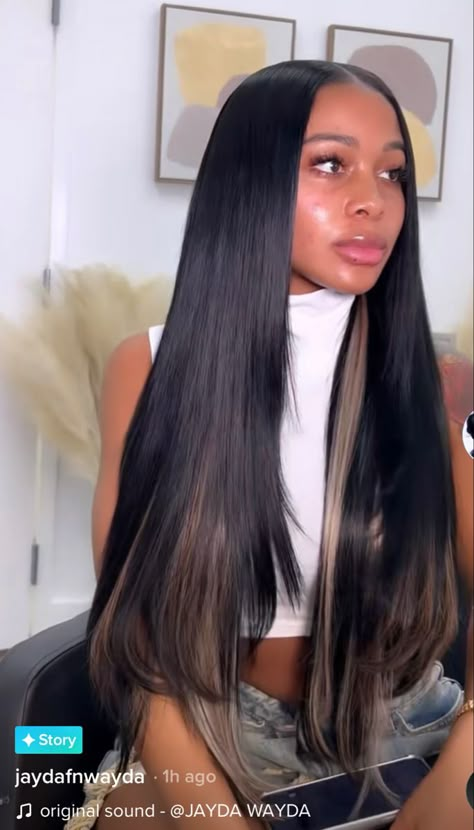 Jayda Wayda Leave Out, Jayda Wayda Middle Part, Jayda Cheaves Hairstyles, Jayda Wayda Hair, Straight Wig Styles, Jayda Wayda Hairstyles, Middle Part Curls, Amour Jayda, Jayda Cheaves