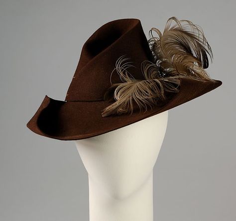 Sally Victor | Hat | American | The Metropolitan Museum of Art Feather Hats, Royalty Style, Ascot Style, 1950s Hats, Hair Feathers, Edwardian Hat, Elegant Hat, 1940s Hats, Mad Hat