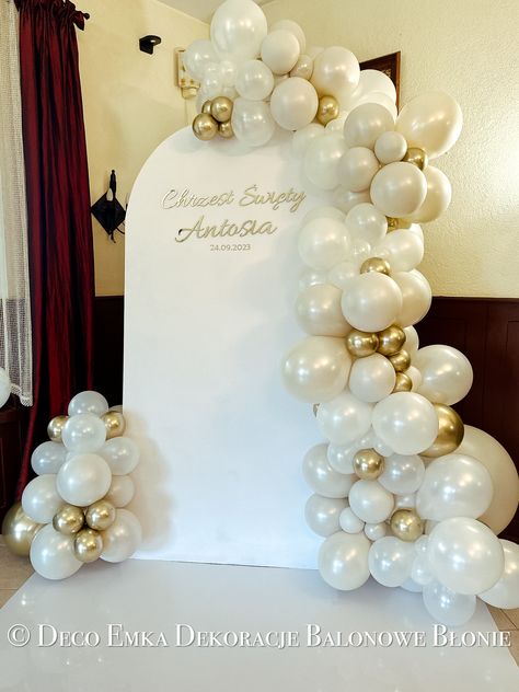 Pearl Bridal Shower, Simple Birthday Decorations, White Baby Showers, Arch Backdrop, Simple Birthday, Engagement Ideas, Pearl Bridal, Wedding Balloons, Balloon Garland