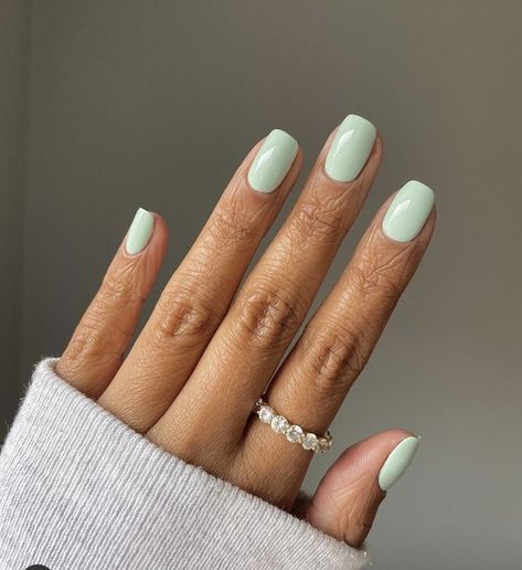 Pale Green Nails, Girl Maintenance, Ideas Uñas, Toe Nail Color, Plain Nails, Short Gel Nails, Cute Toe Nails, One Color Nails, Spring Nail Colors