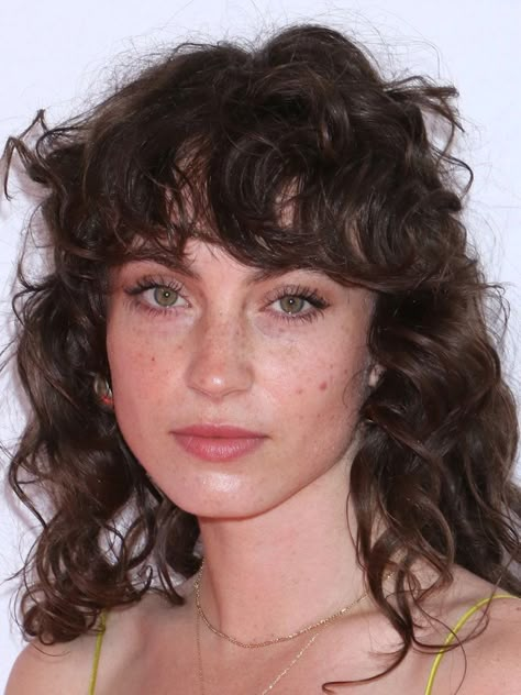 katerina tannenbaum #freckles Angel Hair Pasta, Hippie Hair, Rotten Tomatoes, Curly Hair Cuts, Hair Photo, Hair Waves, Curled Hairstyles, About Hair, Dark Hair