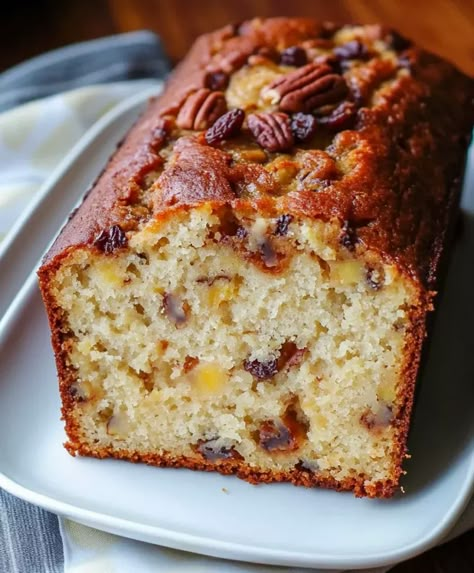 Hummingbird Bread Hummingbird Loaf, Roe Recipes, Hummingbird Bread Recipe, Bird Bread, Hummingbird Bread, Banana Nut Cake, Banana Upside Down Cake, Cakes With Fruit, Berry Cobbler Recipes