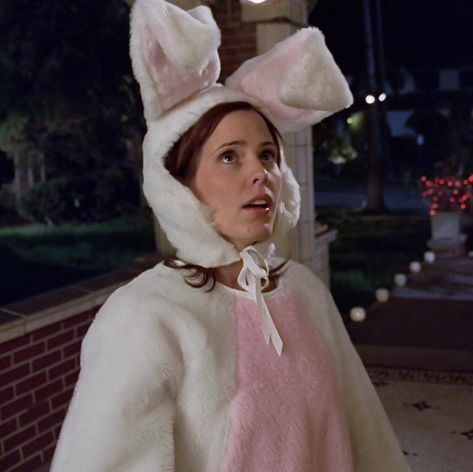 957 Likes, 34 Comments - Buffy Anne Summers (@buffystyle) on Instagram: “q: do you have your costume planned?🐰💖 Anya’s so cute lol // 4.04, “Fear, Itself”” Emma Caulfield, Buffy Style, Halloween Episodes, Buffy Summers, Originals Cast, Halloween Inspo, Buffy The Vampire, Great Women, Buffy The Vampire Slayer