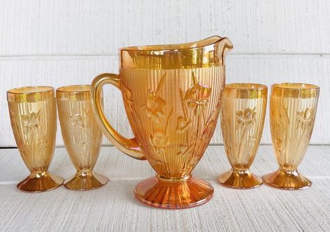 What is Carnival Glass? Identification Guide - Heirlooms at Home Carnival Glass Collection, Orange Glasses, Carnival Glass Vintage, Amber Glassware, Milk Glass Collection, Pitcher Set, Vintage Carnival, California Pottery, Bar Glassware