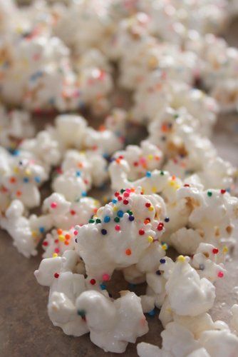 Regular popcorn that has been lightly salted is made into a sweet treat using vanilla candy coating and confetti. Warning, this sweet and savory popcorn treat is extremely addictive! Enjoy! Confetti Popcorn Recipe, Confetti Popcorn, School Birthday Treats, Popcorn Treats, Popcorn Party, Birthday Treat, Kids Treat, School Treats, Almond Bark