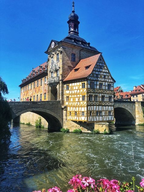 Bamberg Germany, European Vacation, Bavaria Germany, A Town, Town Hall, Beautiful Places To Visit, Bavaria, Old Town, Europe Travel