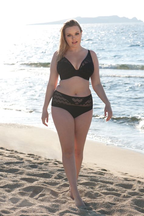 Curvy Kate Hi Voltage Black Plunge Bikini $70 Curvy Swimwear, Curvy Kate, Real Women, Rush, Top 10, Cool Outfits, Clothes, Black