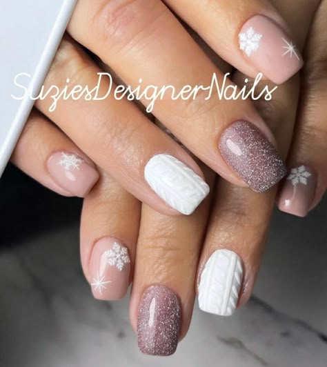 Nude Shimmer Nails, Designs For Acrylic Nails, Sparkly Christmas Nails, Tuxedo Nails, Trendy Winter Nails, Nail Designs French, Shimmer Nails, Claws Nails, Winter Nails Ideas