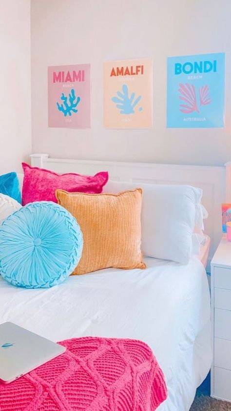 Bright Dorm Room Ideas, Bright Dorm Room, Dorm Room Themes, Room Theme, Dorm Room Ideas, Room Themes, New Room, Room Inspo, Dorm Room