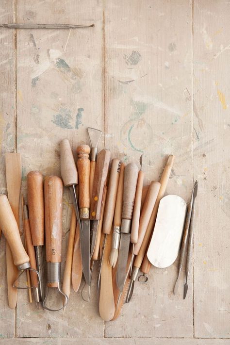 Lucet, Ceramic Workshop, Pottery Workshop, Pottery Tools, Pottery Crafts, Upside Down Cake, Ceramic Studio, Pottery Making, Pottery Studio