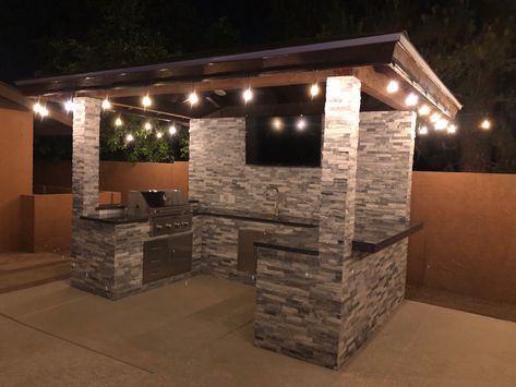 Outdoor Grill Area With Bar, Backyard With Pool And Bbq Area, Patio Grill Station With Bar, Outdoor Kitchen With Tv Wall, Backyard Bar And Grill With Tv, Backyard Ideas With Pool Outdoor Kitchen Swim Up Bar, Yard Bar With Tv, Ideas Terraza, Outdoor Grill Area