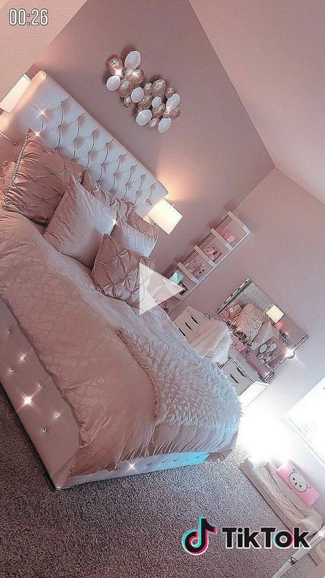 ✓- fake instagram - fake chat - and story Jisuho Chanrose Jenkai Hun… #fantasi # Fantasi # amreading # books # wattpad home interior design, homemade alfredo sauce, house in!! Pink Bedroom Design, Fall Bloxburg, Teen Bedroom Designs, Teenage Room, Bedroom Decor For Teen Girls, Retro Room, Dekorasi Kamar Tidur, Girl Bedroom Designs, Teen Room Decor