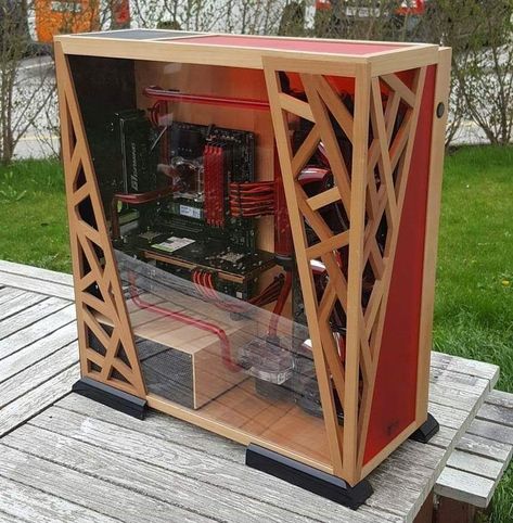 Diy Pc Case Ideas Custom Pc, Wood Computer Case, Diy Computer Case, Diy Pc Case, Wall Mounted Pc, Custom Computer Case, Computer Diy, Diy Pc, Table Pc