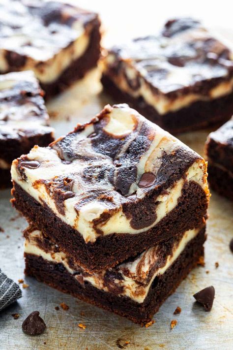 Chocolate Cheesecake Brownies, Cheesecake Brownies Recipe, Cheesecake Brownie, Brownie Cheesecake, Cheesecake Lovers, Cheesecake Toppings, King Arthur Baking, Homemade Cheesecake, Chocolate Cream Cheese