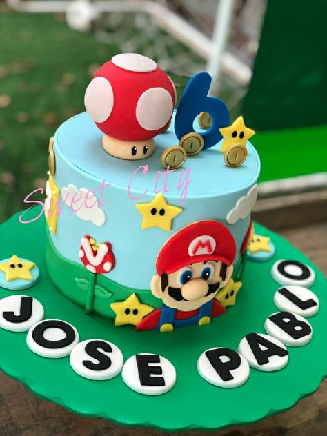 Mario Mini Cake, Mini Mario, Mario Birthday Cake, Mario Bros Cake, Super Mario Bros Birthday Party, Mario Y Luigi, Mario Cake, Mario Bros Birthday, Super Mario Party