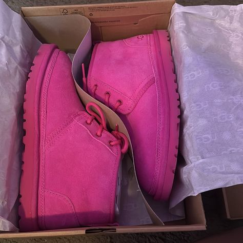 Size 6 Men Size 8 Women Brand New Hot Pink Uggs, Uggs Neumel, 15 Birthday, Pink Uggs, Pink Men, Shoes Pink, Mens Uggs, Size 8 Women, Dream Shoes