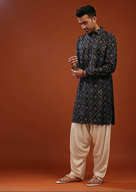 Kurta For Dusky Men, Kurta For Diwali Men, Diwali Kurtas For Men, Diwali Outfits Men, Printed Kurta For Men, Wedding Night Outfit, Guys Aesthetic, Wedding Outfits Indian, Stylish Boy Clothes