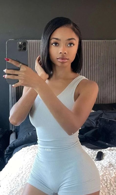 Skai Jackson Aesthetic, Skai Jackson Outfits, Sky Jackson, Skai Jackson, Effortlessly Chic Outfits, Photography Poses Women, Baddie Outfits Casual, Cute Simple Outfits, Beautiful Black Women