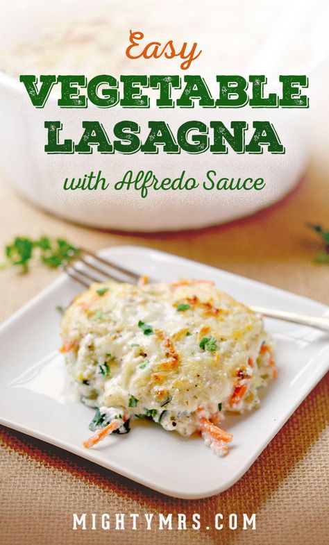 Easy Vegetable Lasagna with Alfredo Sauce - This is a delicious vegetarian lasagna that's super easy to make using your favorite jarred alfredo sauce plus a blend of fresh veggies. You can make this with traditional lasagna noodles or with any pasta and serve casserole style. Try this for an easy weeknight meal! It's freezer friendly too! #lasagnaalfredosauce #vegetablelasagna Lasagna With Alfredo Sauce, Easy Vegetable Lasagna, Jarred Alfredo Sauce, Delicious Vegetarian Dinner, Lasagna Noodles, Veggie Lasagna, Vegetarian Lasagna, Vegetable Lasagna, Easy Vegetable