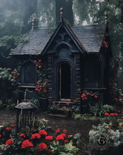 Gothic Cottagecore House, Gothic Tiny House, Gothic Cottage, Gothic Cottagecore, Witchy Cottage, Goth Cottage, Goth Houses, Cottagecore House, Dark Home Decor