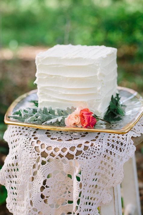 Square Wedding Cakes Simple One Layer, Simple Square Cake, Cuppa Cake, Square Cake Design, Cheese Wedding Cake, Square Wedding Cakes, Anniversary Shoot, Small Wedding Cakes, Square Cake