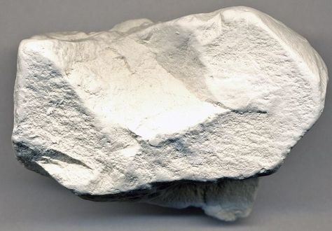 Difference Between Kaolin and Bentonite Clay 1 Clay Minerals, China Clay, Silicate Minerals, Bentonite Clay, Kaolin Clay, Clay Pottery, Rocks And Crystals, Nature Beauty, Porcelain