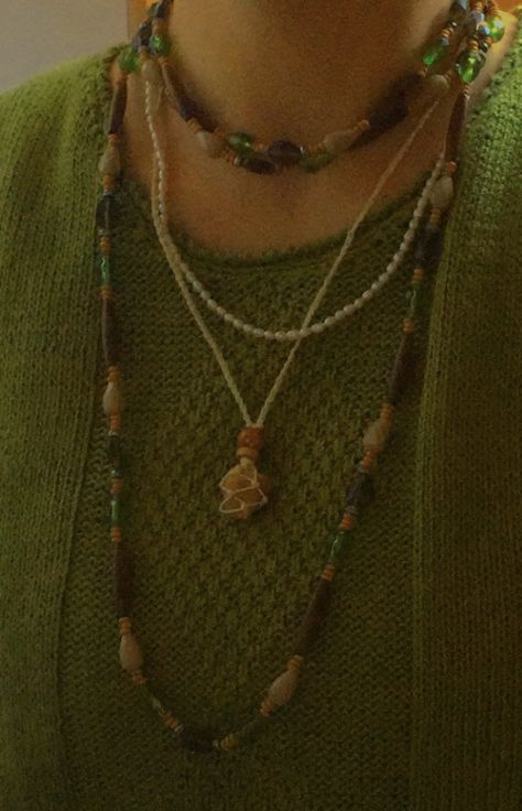 Hippy Necklaces Aesthetic, Indie Earthy Aesthetic, Hippy Beaded Jewelry, 70s Aesthetic Jewelry, Boho Aesthetic Jewelry, Hobo Jewelry Bohemian, 70s Hippie Jewelry, Hippie Accessories Jewellery, Indie Jewelry Aesthetic