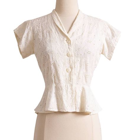 Big City Small Town Vintage on Instagram: “SOLD 》 1930s/1940s cream eyelet blouse-- and to correct myself earlier, she's linen, not cotton! Size X-Small to Small. Details at…” 30s Blouse Pattern, 1940s Peasant Blouse, 1940s Skirt And Blouse, 1930s Blouse, 1940s Blouse Pattern, 1940s Blouse, Mom Uniform, Victorian Blouse, Eyelet Blouse