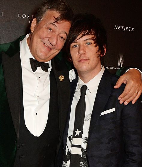 The Story of Stephen Fry Who Got Married at 58 After Thinking He Would Never Find Love Stephen Fry, Gen. Stephen J. Townsend, Jeffrey Donovan Law And Order, Stephen Fry Books, Misery Stephen King Book, Love Always Wins, Make You Believe, Gay Books, Lasting Love