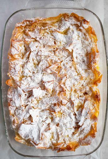 Deserts With Filo Pastry, Filo Pie Recipes, Bougatsa Recipe Greek Desserts, Greek Desert Ideas, Phyllo Pastry Recipes, Greek Desert, Bougatsa Recipe, Greek Pastry, Northern Greece