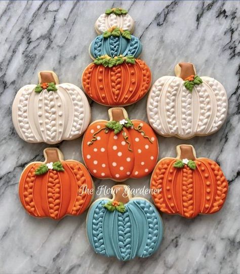 Onesie Cookies Decorated, Pumpkin Sugar Cookies Decorated, Thanksgiving Cookies Decorated, Pumpkin Cookies Decorated, Fall Decorated Cookies, Halloween Sugar Cookies Decorated, Cookies Pumpkin, Onesie Cookies, Pumpkin Sugar Cookies