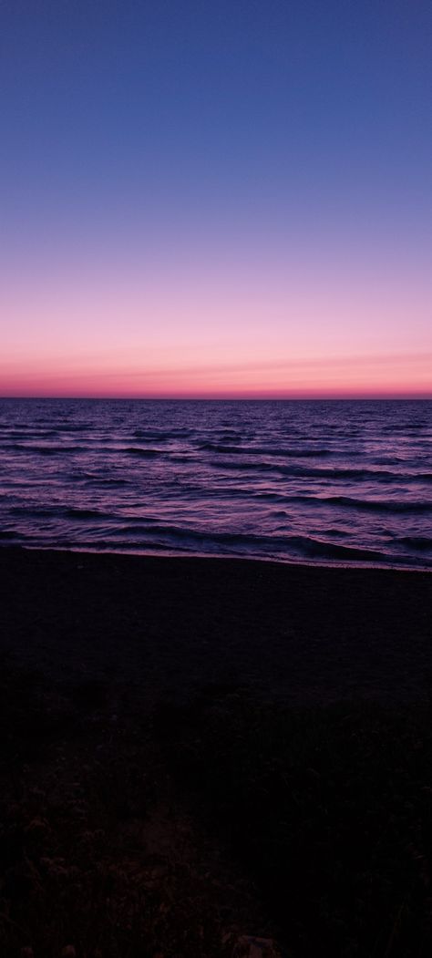 #ocean #sunset #purple #pinksky #sea #summer #relax #chill #wallpaper Wallpaper Iphone Relaxing, Purple Sea Wallpaper, Purple Ocean Wallpaper, Purple Ocean Aesthetic, Ocean At Sunset, Sunset Purple, Phone Setup, Beach Wallpaper Iphone, Chill Wallpaper