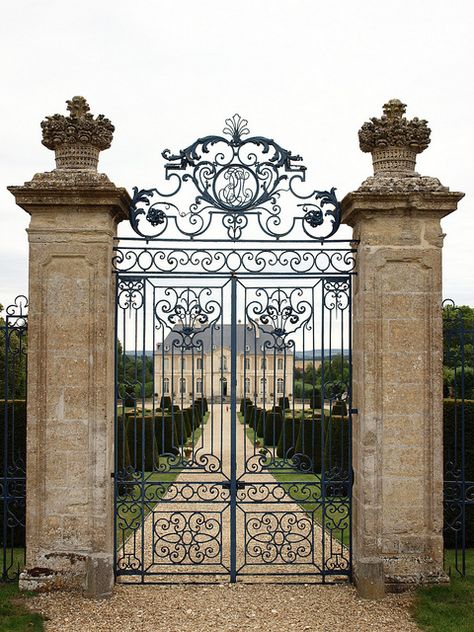 Chateau Vendeuvre, France Iron Wrought Gate, Chateau Vendeuvre, Victorian Gate, Castle Chateau, French Mansion, Cast Iron Gates, Estate Gates, Gates Design, Castle Gate