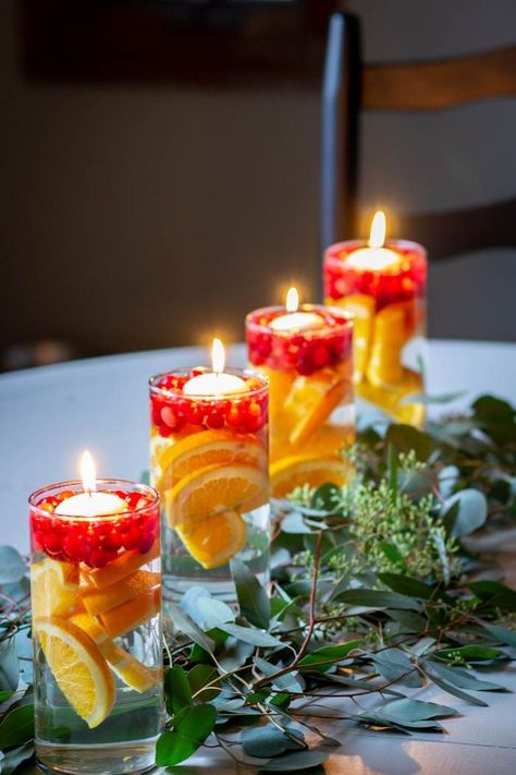 All you need is five minutes to put together this simple kitchen table centerpiece made up of eucalyptus, oranges and cranberries. | North Country Nest #northcountrynest #simpletablecenterpiece #tabledecor #tableideas Diy Kitchen Table Centerpiece, Simple Kitchen Table Decor, Centerpiece With Eucalyptus, Simple Kitchen Table, Simple Table Centerpieces, Kitchen Table Centerpiece, Orange Table, Simple Home Decor, Christmas Kitchen Decor