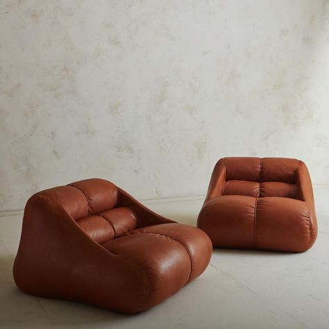 S O U T H L O O P L O F T on Instagram: “Iconic Design: A pair of Cuingam lounge chairs designed by Jonathan De Pas, Donato D’Urbino and Paolo Lomazzi for BBB Bonacina in 1976 in…” Leather Couches, Moving Blankets, Lounge Chair Design, Pop Art Design, Leather Couch, Wireframe, Lounge Chairs, Leather Upholstery, Cool Furniture