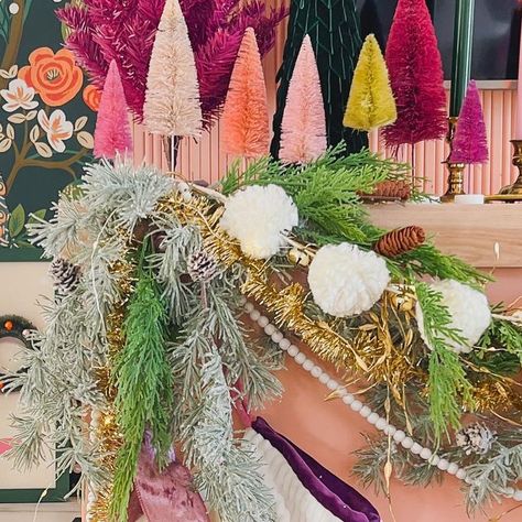 Rebecca Propes | DIY & Design on Instagram: "Holiday Fireplace 2023 💗❄️🎄 #anthro #anthroliving #anthrohome #holidaymantle #holidaydecor #pinkchristmas #holidayhome" Anthro Christmas Decor, Anthro Inspired Christmas, Fireplace 2023, Anthro Christmas, Rebecca Propes, Anthropologie Christmas, Holiday Fireplace, Holiday Mantle, 2024 Christmas