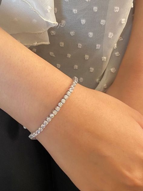 Bezel Bracelet, Jewelry Staples, Jewelry Accessories Ideas, Gold Bracelet For Women, Classy Jewelry, Box Clasp, Tennis Bracelet Diamond, The Ultimate Gift, Gorgeous Bracelet