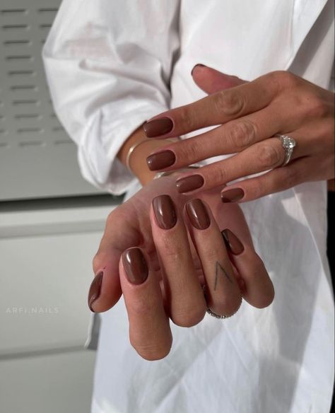 Brown Simple Nails, Brown Autumn Nails, September Nails, Fall Gel Nails, Modern Nails, Designs Nail, Summer Nails Colors, Fall Nail Colors, Brown Nails