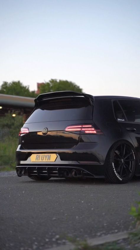 Mk7 Golf R Wallpaper, Mk7 Gti Black, Volkswagen Golf Black, Golf R Modified, Volkswagen Golf Gti Mk7 Wallpaper, Volkswagen Golf Wallpapers, Golf 7r Wallpaper, Golf 7.5 R, Black Golf Gti