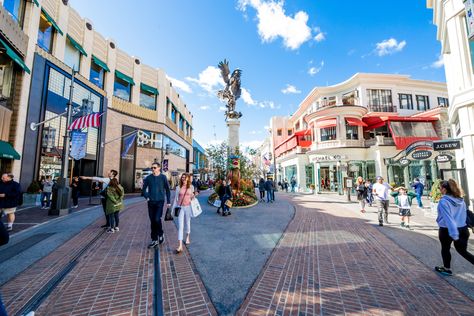 The Grove, an upscale shopping center next to the Los Angeles Farmer's Market in the Fairfax District of Los Angeles - Details and photos. Los Angeles Mall, West Jordan Utah, Garden Suite, Retail Park, Los Angeles Shopping, Barn Decor, City Of Angels, The Grove, Bed Breakfast