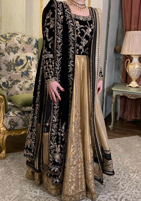 Black Gharara, Designer Dresses Elegant, Fancy Attire, Classy Dresses, Pakistani Fancy Dresses, Pakistani Dresses Casual, Pakistani Fashion Party Wear, Beautiful Pakistani Dresses, Pakistani Bridal Dresses