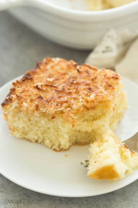 This Hot Milk Cake with Broiled Coconut Frosting -- also known as a Lazy Daisy Cake -- is a super moist vanilla cake covered in a crunchy, toasted coconut topping. It's one of my favorite cakes of all time! Includes a step by step recipe video. Lazy Daisy Cake, Dessert Coconut, Hot Milk Cake, Daisy Cake, Moist Vanilla Cake, Coconut Dessert, Daisy Cakes, Cake Frosting Recipe, Coconut Frosting