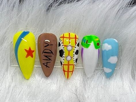 Toy Story Themed Press on Nails - Etsy Jessie Nails Toy Story, Toy Story Nail Designs, Toy Story Nails Acrylic, Scooby Doo Nail Art, Disney Character Nails, Christian Nail Art, Monster Inc Nails, Toy Story Nails