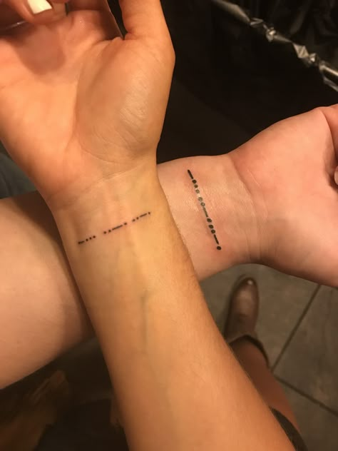 "BFF" in Morse code tattoo Couple Wrist Tattoos, Morse Code Tattoo, Font Tato, Romantic Tattoo, Tattoo Placements, Bestie Tattoo, Couples Tattoo Designs, Tattoos Geometric, Bff Tattoos