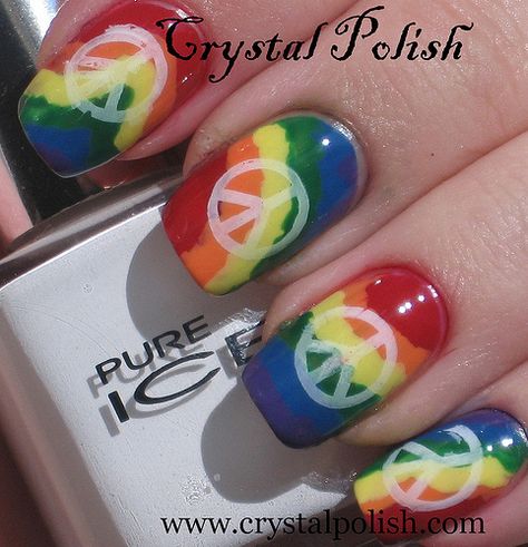 Groovy Peace Nails Designs, 60s Nail Designs, Hippy Nail Designs, Hippie Nail Designs, Peace Sign Nails, Peace Nails, Mail Inspo, Nail Party, Toes Nails