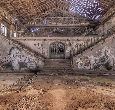 Abandoned Factory in France Abandoned Office Building, Abandoned Factory Exterior, Abandoned Factory Aesthetic, Abandoned Warehouse Aesthetic, Old Factory Architecture, Abandoned Museum, Factory Aesthetic, Abandoned Factories, Abandoned Warehouse