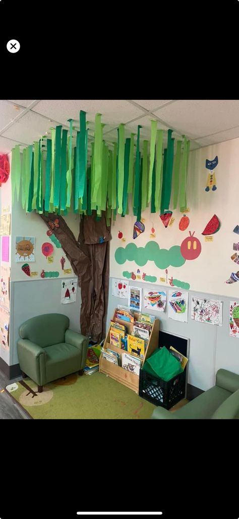 After School Decor Ideas, Aftercare Classroom Ideas, Preschool Classroom Diy Decor, Forest Preschool Theme Classroom Decor, Family Wall For Preschool Room, K3 Classroom Ideas, Tk Classroom Themes, Daycare Classroom Setup Preschool Rooms, Preschool Rooms Ideas