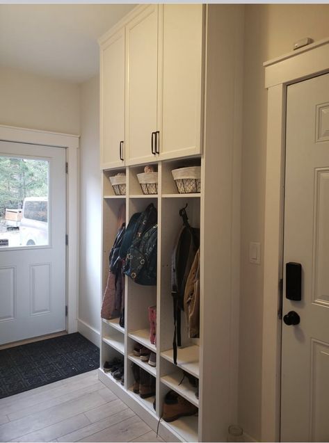 Ikea Pax Small Entryway, Small Entry Closet Ideas, Small Entry Closet, Entry Closet Ideas, Ikea Mud Room, Entry Way Lockers, Small Lockers, Pax Ikea, Ikea Entryway